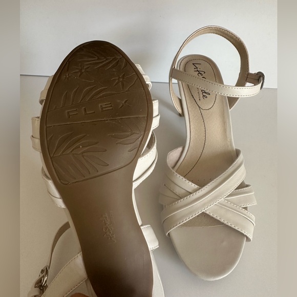 Lifestride Strap Heels - Picture 8 of 10